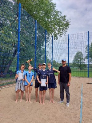 2022 MISTRZOSTWA POWIATU ŁĘCZYŃSKIEGO W SIATKÓWCE PLAŻOWEJ_13
