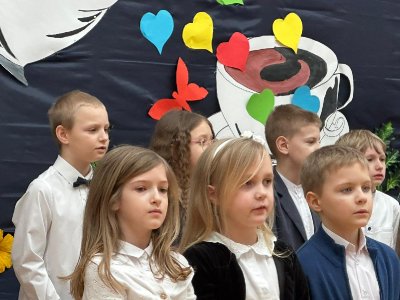 2024 DZIEŃ BABCI I DZIADKA W KLASACH I-III_11