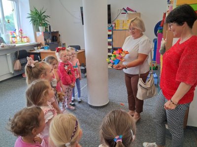 2024 KLUB SENIORA Z WIZYTĄ W PRZEDSZKOLU_2