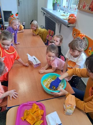 2024 DZIEŃ DYNI W PRZEDSZKOLU_14