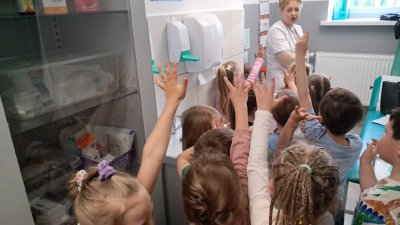 2025 SPOTKANIE PRZEDSZKOLAKÓW Z PIELĘGNIARKĄ_5